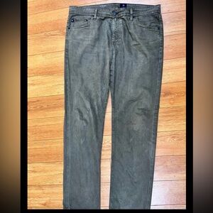 Adriano Goldshmied Men’s green denim Tailored leg size 38x34.